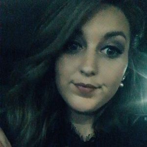 Meet your Posher, Arielle